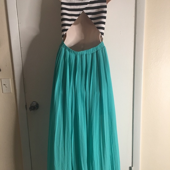 Double  Zero Unique Maxi Dress 👗 - Picture 7 of 8